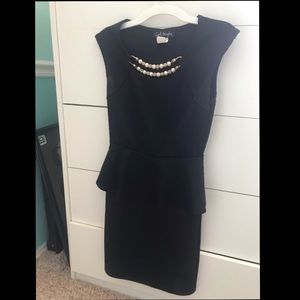 Short black dress! Size small!